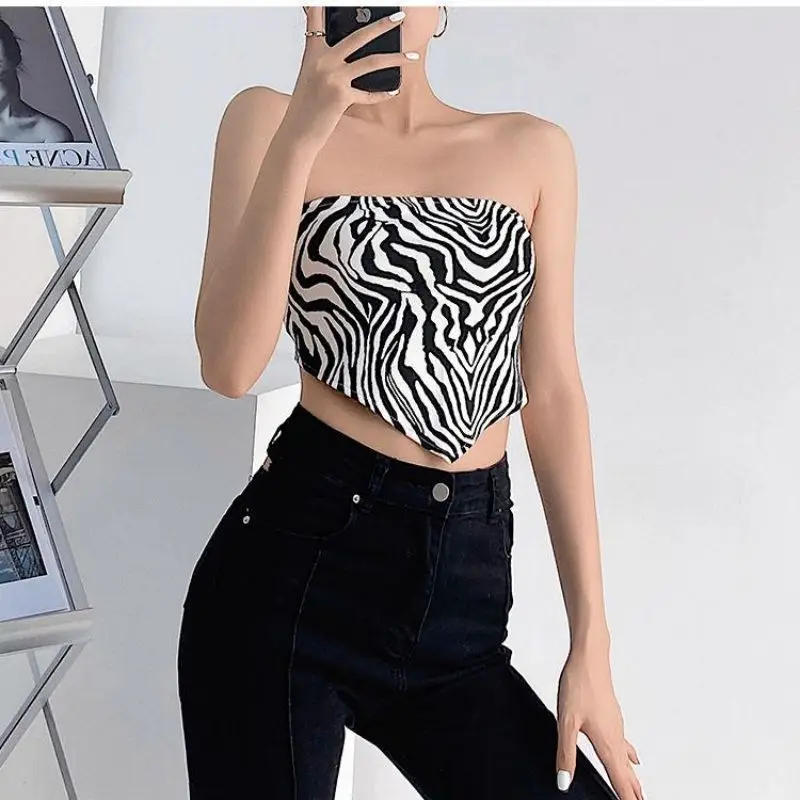 High Street Zebra Striped Pattern Crop Top Women Summer Grunge Y2K Clothes Tube Tops Strapless Crop Tank Tee Shirt Streetwear
High Street Zebra Striped Pattern Crop Top Women Summer Grunge Y2K Clothes Tube Tops Strapless Crop Tank Tee Shirt Streetwear