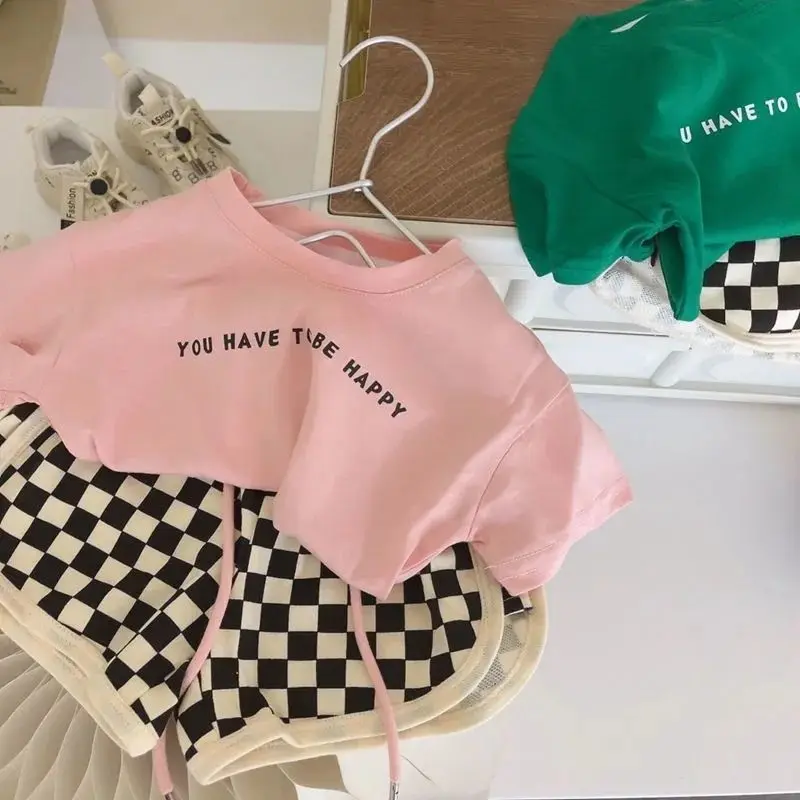 Korean Children's Clothing Suit 2023 Summer Boys and Girls Sports Suits Alphabet Short-sleeve T Shirt and Shorts Two-piece Set
Korean Children's Clothing Suit 2023 Summer Boys and Girls Sports Suits Alphabet Short-sleeve T Shirt and Shorts Two-piece Set