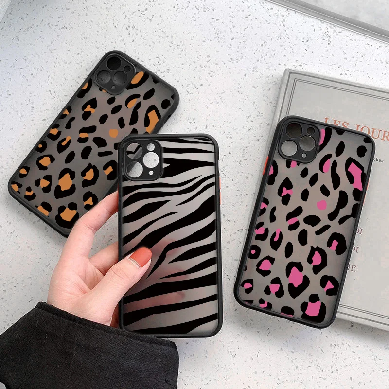 Fashion Leopard Pattern Case For iPhone 12 11 Pro Max XS Max XR X 13 12 Mini 7 8 Plus SE2020 Matte Bumper Shockproof Clear Cover
Fashion Leopard Pattern Case For iPhone 12 11 Pro Max XS Max XR X 13 12 Mini 7 8 Plus SE2020 Matte Bumper Shockproof Clear Cover