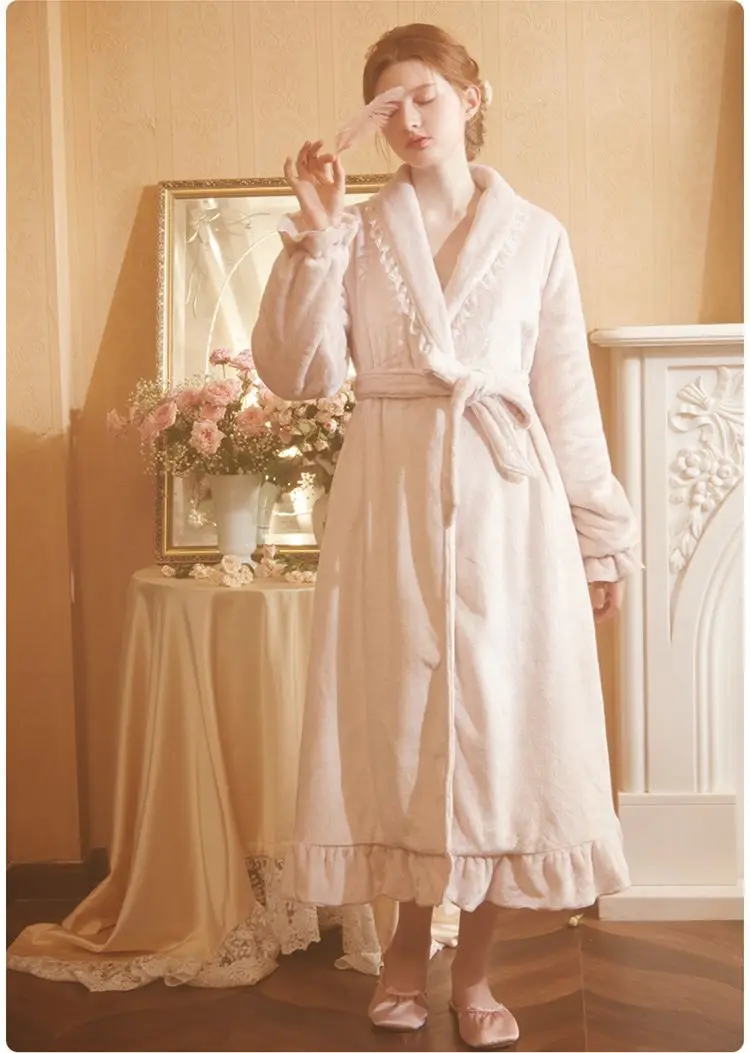 Robe Winter Bathrobe Women Loungewear Robe Coral fleece Morning gown Robes Romantic elegance
Robe Winter Bathrobe Women Loungewear Robe Coral fleece Morning gown Robes Romantic elegance