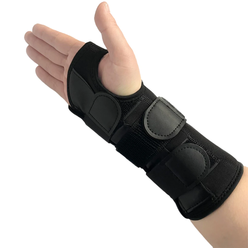 Polyester Wrist Brace Sticker Type Breathable Sweat Absorbent Pain Relief Adjustable Rubber Support with Steel Plate 
Polyester Wrist Brace Sticker Type Breathable Sweat Absorbent Pain Relief Adjustable Rubber Support with Steel Plate