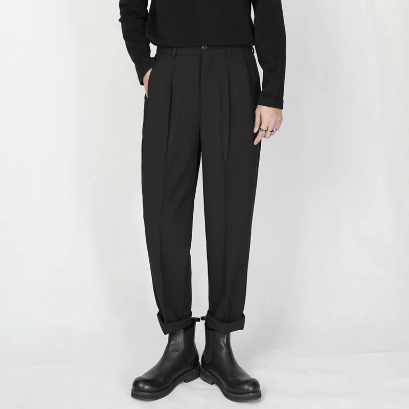 2023 new casual suit pants boys hundred matching nine points pants Korean version simple black cone small foot pants boots pants
2023 new casual suit pants boys hundred matching nine points pants Korean version simple black cone small foot pants boots pants
