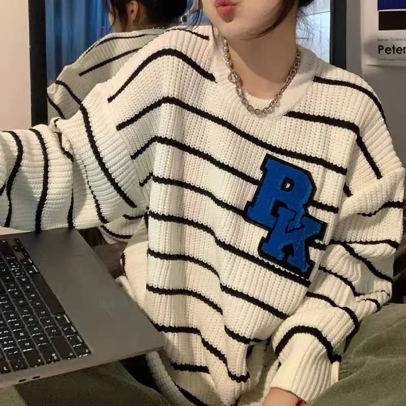 Japanese Retro Y2k Clothes Sweater Women Striped Love Letter Embroidery Pullover Women's Autumn 2022 New Oversize Sweater
Japanese Retro Y2k Clothes Sweater Women Striped Love Letter Embroidery Pullover Women's Autumn 2022 New Oversize Sweater