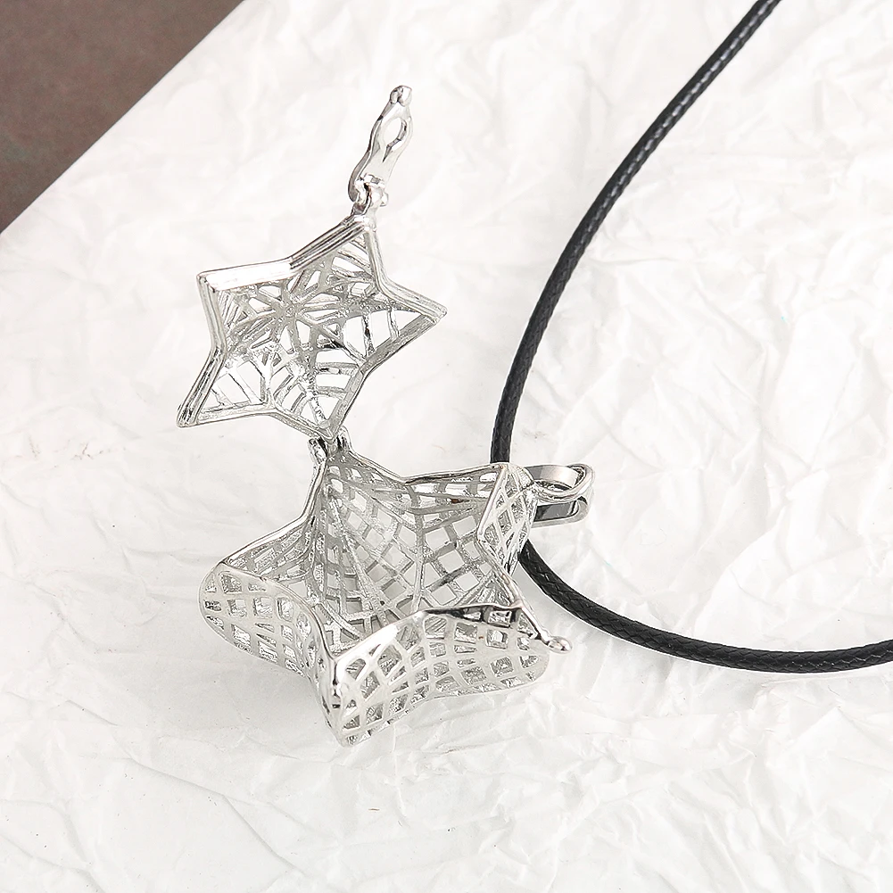 3D Hollow Pentagram Stars Metal Pendant Necklace Openable Locket Cage Choker Pet Hair Storage Perfume Diffuser Dangle Jewelry
3D Hollow Pentagram Stars Metal Pendant Necklace Openable Locket Cage Choker Pet Hair Storage Perfume Diffuser Dangle Jewelry