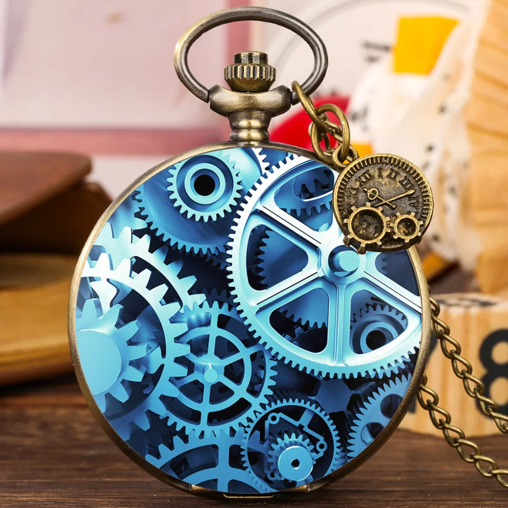 New Luxury Exquisite Men Women Fashion Pendant Clock with Slim Chain Blue Gear Cover Tag Unisex Quartz Pocket Watch Unique
New Luxury Exquisite Men Women Fashion Pendant Clock with Slim Chain Blue Gear Cover Tag Unisex Quartz Pocket Watch Unique