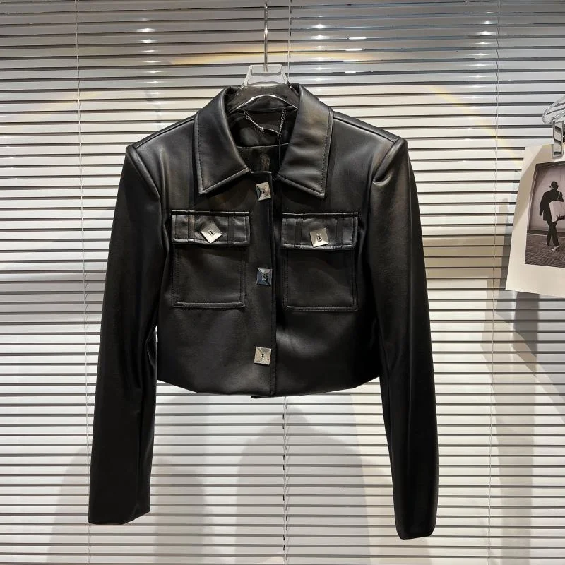 Metal Buckle Dual Flap Pocket PU Leather Crop Black Jacket Spring Women Short Coat
Metal Buckle Dual Flap Pocket PU Leather Crop Black Jacket Spring Women Short Coat