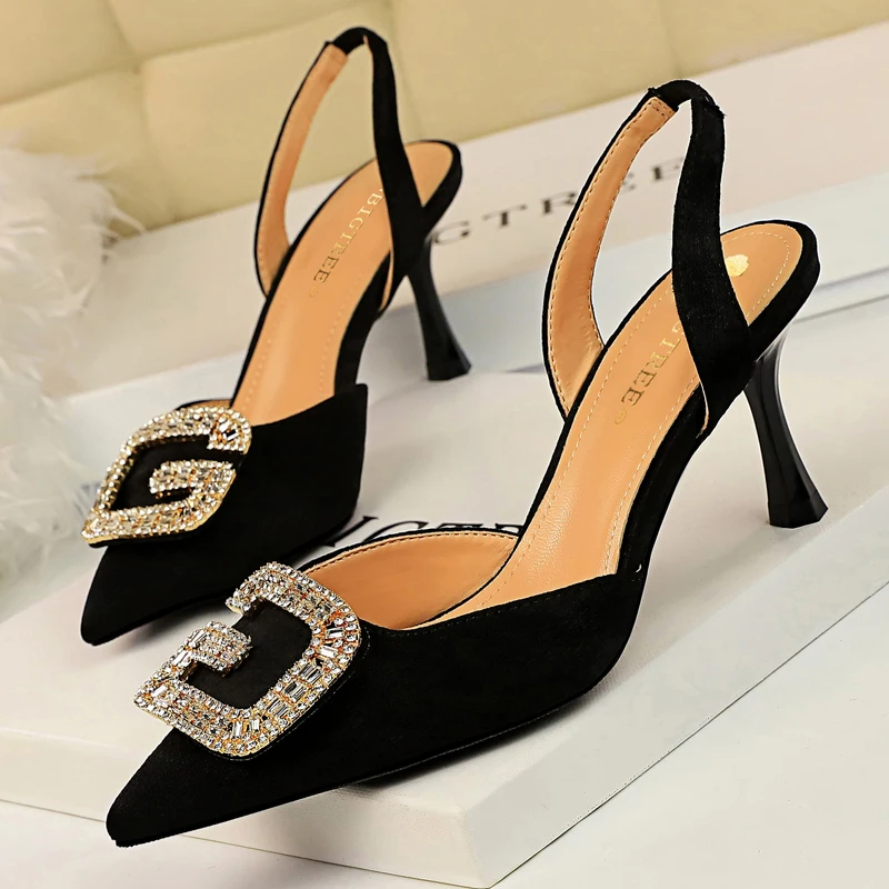 Shoes Women's Sandals Metal Rhinestones Kitten Heels Women Summer Shoes 2021 New Ladies Sandals Women Heels Plus Size 43
Shoes Women's Sandals Metal Rhinestones Kitten Heels Women Summer Shoes 2021 New Ladies Sandals Women Heels Plus Size 43