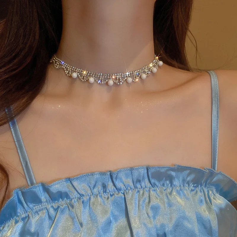 New Bling Crystal Choker Necklaces for Women 2022 Fashion Korean Style Rhinestones Pearl Necklaces Statement Jewelry Party Gifts
New Bling Crystal Choker Necklaces for Women 2022 Fashion Korean Style Rhinestones Pearl Necklaces Statement Jewelry Party Gifts