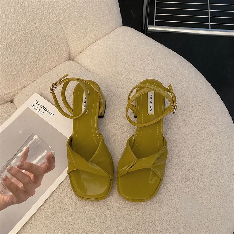 

2022 Summer Design Women Sandals Fashion Platform Flat Heel Outdoor Ankle Strap Casual Beach Sandalias Socofy Chaussures Femmes