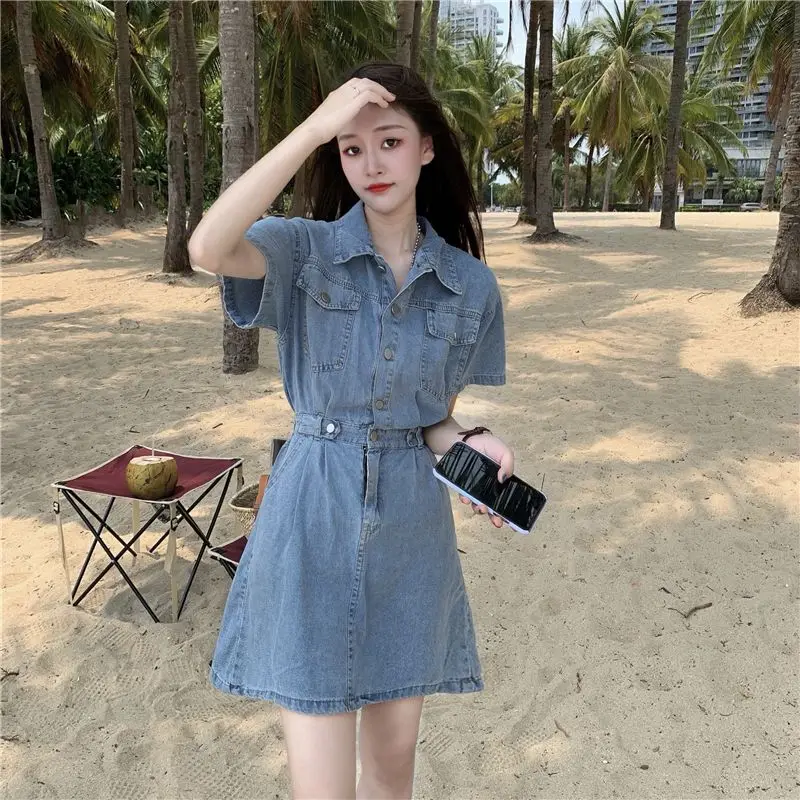 Denim Dress Women Spring Summer 2023 New Button Strap Dresses Fashion Casual Sweet Retro Slim Short Sleeve A-line Skirt Womens
Denim Dress Women Spring Summer 2023 New Button Strap Dresses Fashion Casual Sweet Retro Slim Short Sleeve A-line Skirt Womens