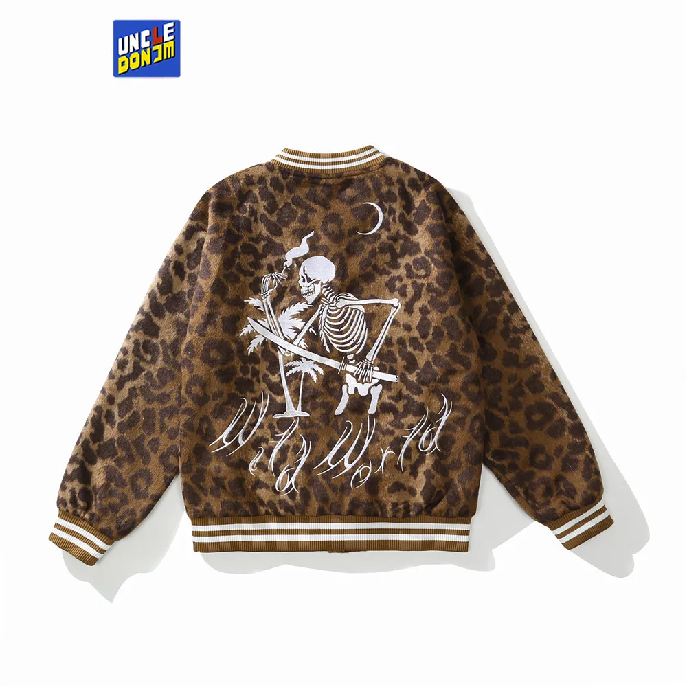 UNCLEDONJM Skull Embroidery Leopard Print men Jacket High Street Harajuku bomber jacket Fashion Loose Baseball Jacket
UNCLEDONJM Skull Embroidery Leopard Print men Jacket High Street Harajuku bomber jacket Fashion Loose Baseball Jacket