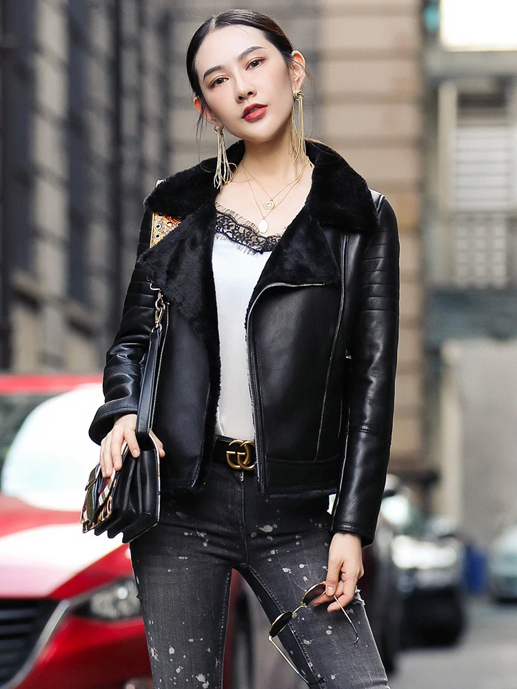 2023 100% Real Sheepskin Coat Female Natural Sheep Shearling Fur Coats Winter Jacket Women Genuine Leather Jacket MY3742
2023 100% Real Sheepskin Coat Female Natural Sheep Shearling Fur Coats Winter Jacket Women Genuine Leather Jacket MY3742