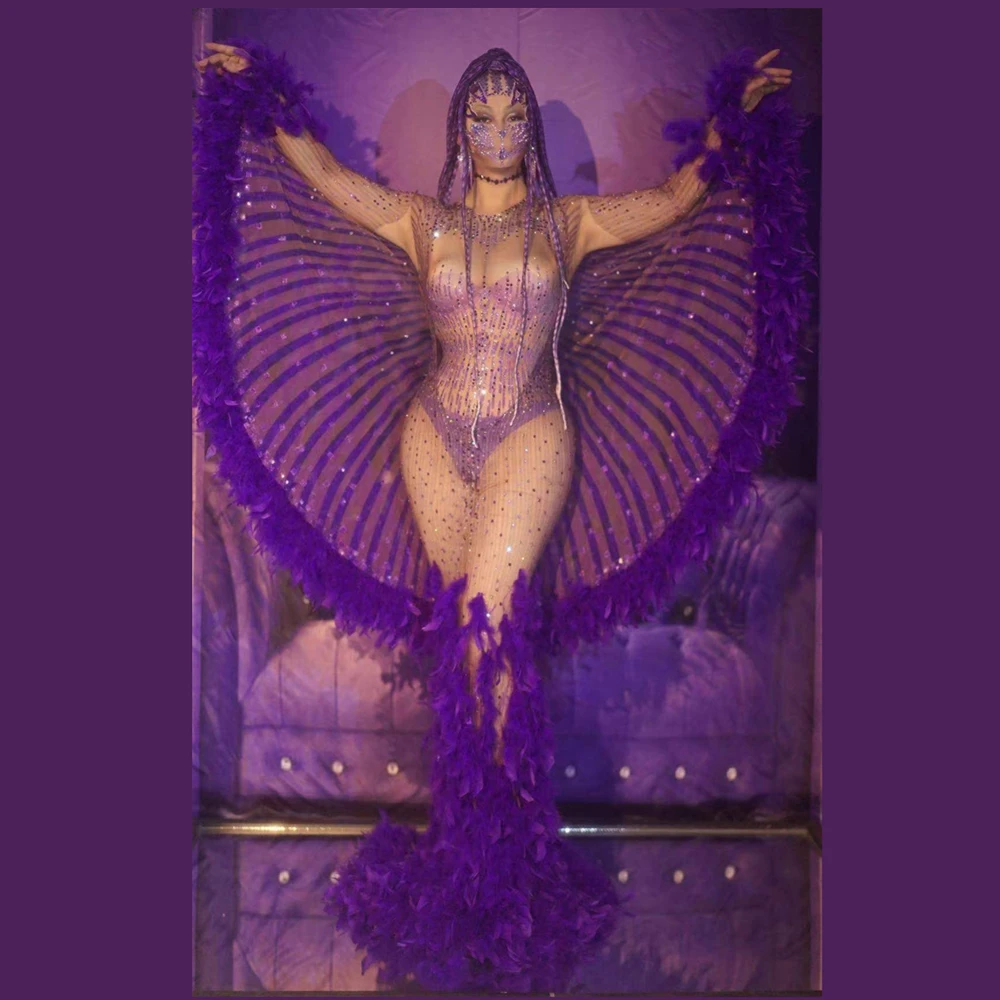 

Nude Sexy Perspective Shining Rhinestones Sequins Women Purple Feathers Fashion Dress Show Stage Costume Rave Drag Queen Wears