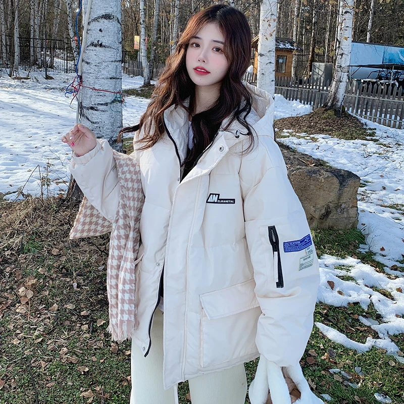4-Color Solid Down Cotton Korean Women Mid Length 2023 Winter New Thickened Hooded Jacket Fashionable Relaxed Loose Overcoat
4-Color Solid Down Cotton Korean Women Mid Length 2023 Winter New Thickened Hooded Jacket Fashionable Relaxed Loose Overcoat