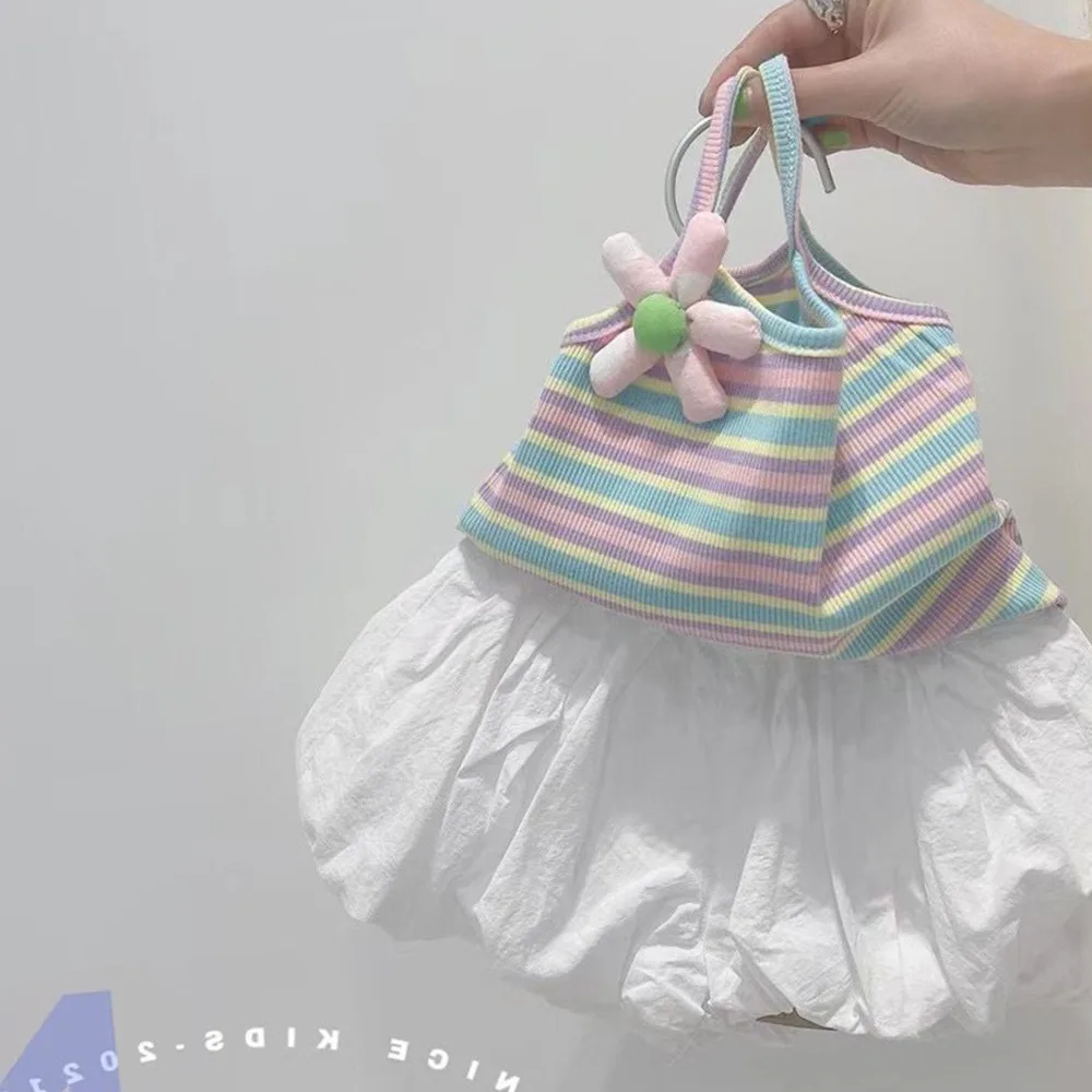 Комплект из двух предметов: жилет и шорты для девочек 2-3 лет 
Комплект из двух предметов: жилет и шорты для девочек 2-3 лет