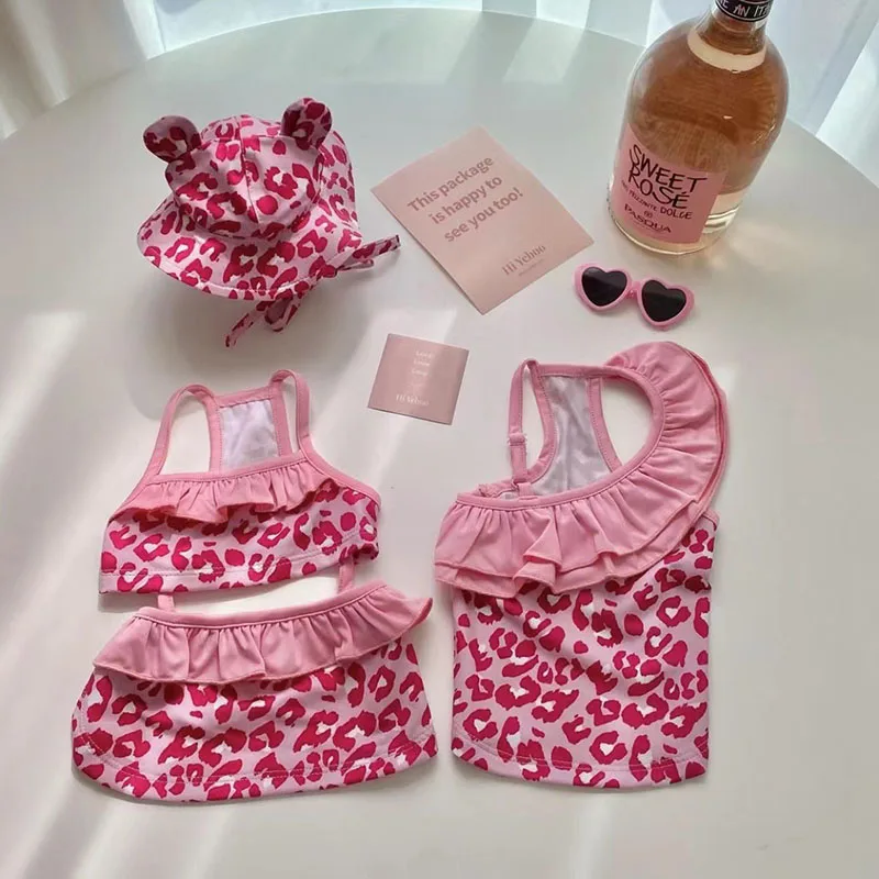 Summer Pink Leopard Print Dog Swimsuit Cat Transformation Outfit With Swimming Cap One-Piece Sling Bikini Dog Clothes Puppy Vest
Summer Pink Leopard Print Dog Swimsuit Cat Transformation Outfit With Swimming Cap One-Piece Sling Bikini Dog Clothes Puppy Vest