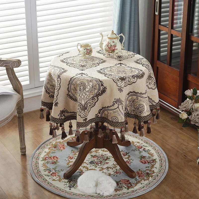 Fabric large circular tablecloth, luxurious European style, rectangular dining table cloth, living room, American style
Fabric large circular tablecloth, luxurious European style, rectangular dining table cloth, living room, American style