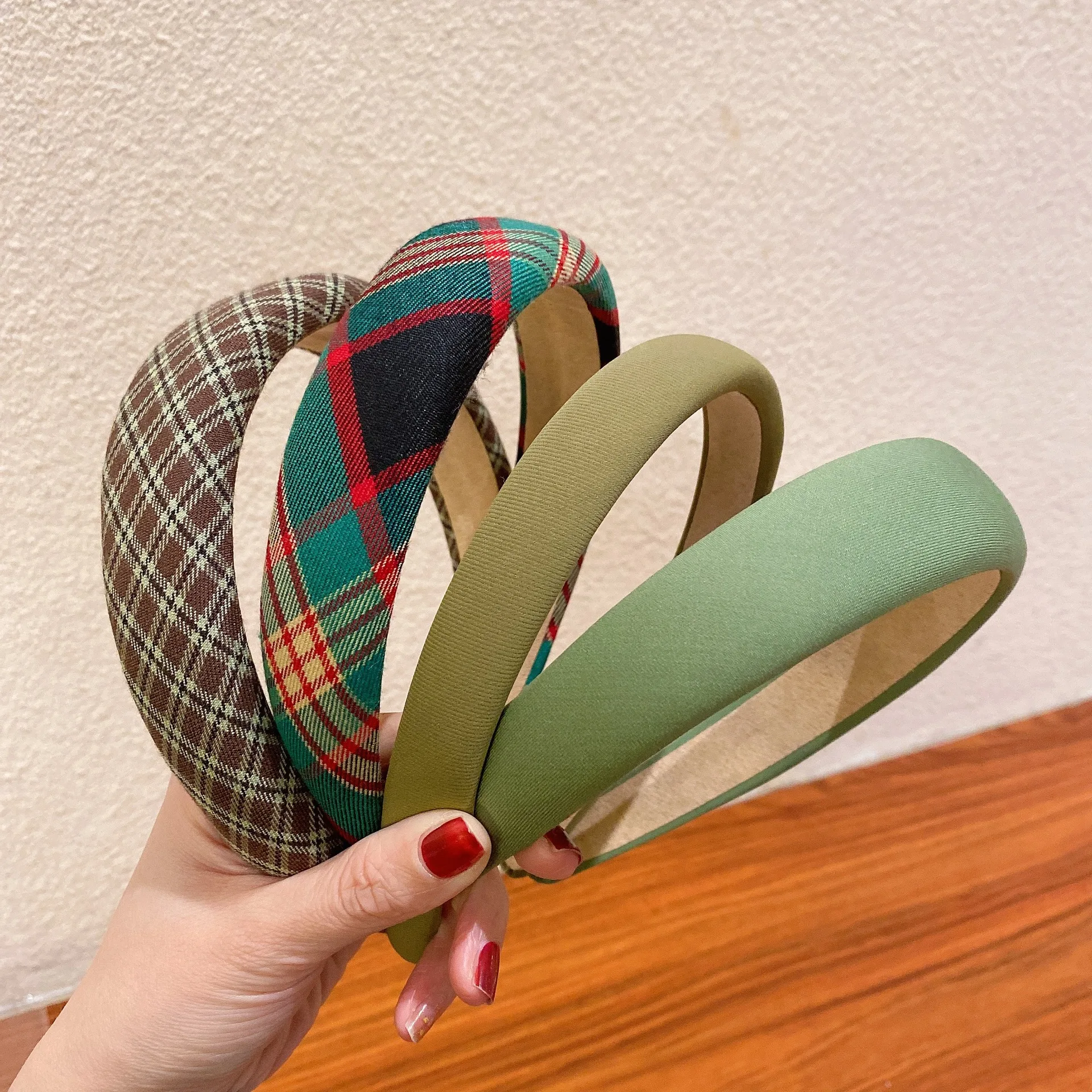 Green Collection Hairbands Hoop Wide-sided All-match Sponge Headbands Retro Hair Accessories Gift for Girls Women
Green Collection Hairbands Hoop Wide-sided All-match Sponge Headbands Retro Hair Accessories Gift for Girls Women