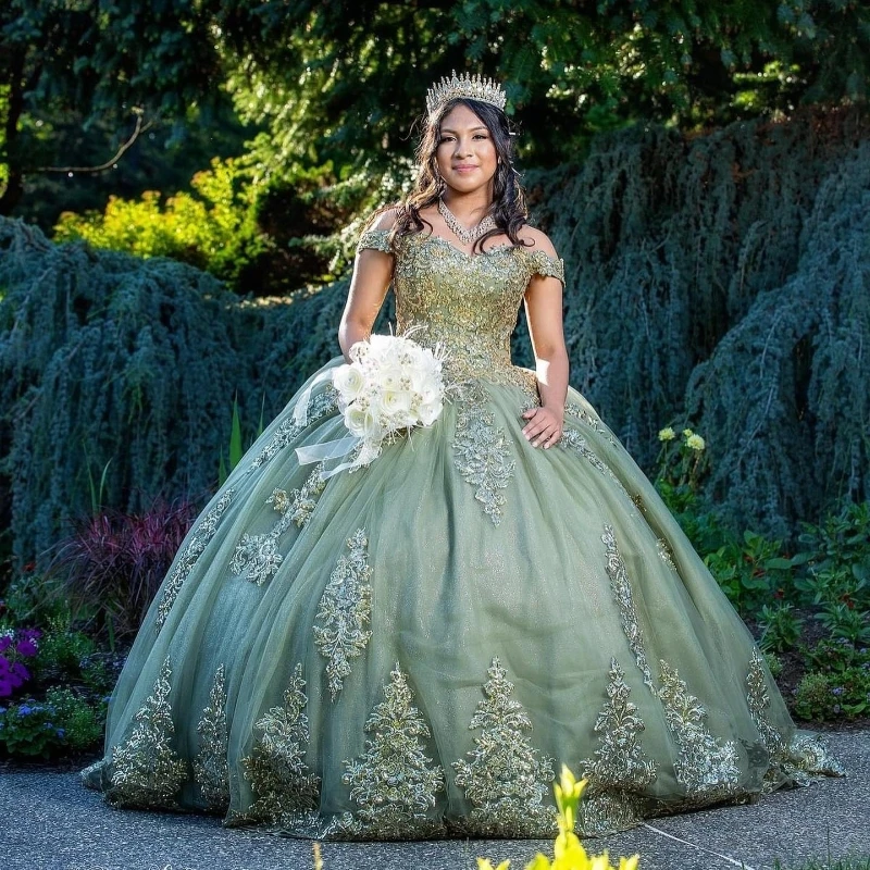 Luxury Sage Green Sweetheart Sequins Quinceanera Dresses Vestidos De 15 Anos Off-Shoulder Applique Lace Beading Formal Princess
Luxury Sage Green Sweetheart Sequins Quinceanera Dresses Vestidos De 15 Anos Off-Shoulder Applique Lace Beading Formal Princess