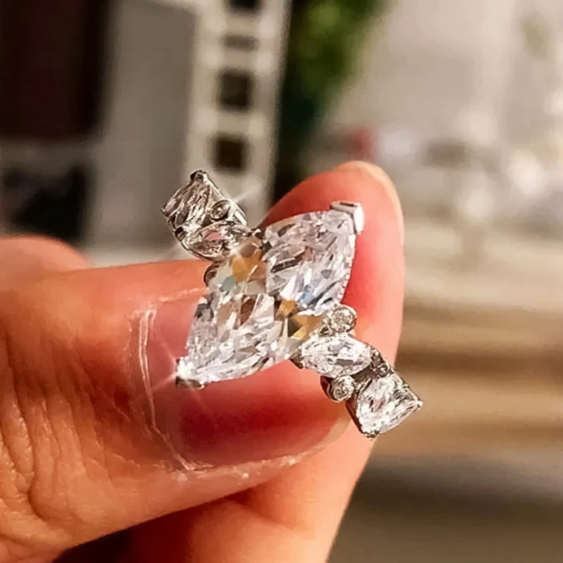 Простые и элегантные дизайнерские женские кольца с кристаллом маркиза CZ, эффектные аксессуары для девушек, роскошные ювелирные изделия веч...
Простые и элегантные дизайнерские женские кольца с кристаллом маркиза CZ, эффектные аксессуары для девушек, роскошные ювелирные изделия веч...
