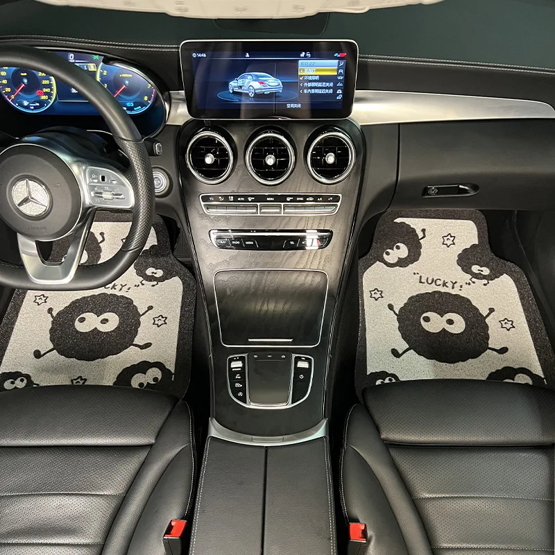 Cardone wire coil car universal front foot mat two pieces of anti-dirty carpet decoration inside the car mat
Cardone wire coil car universal front foot mat two pieces of anti-dirty carpet decoration inside the car mat