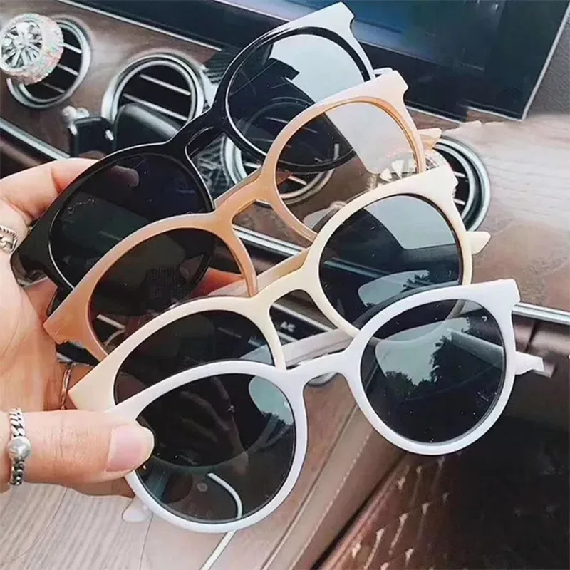 Retro Round Nails Small Frames for Women Sunglasses for Girls Sunglasses Fashionable Glasses Dark Glasses for Women UV400
Retro Round Nails Small Frames for Women Sunglasses for Girls Sunglasses Fashionable Glasses Dark Glasses for Women UV400