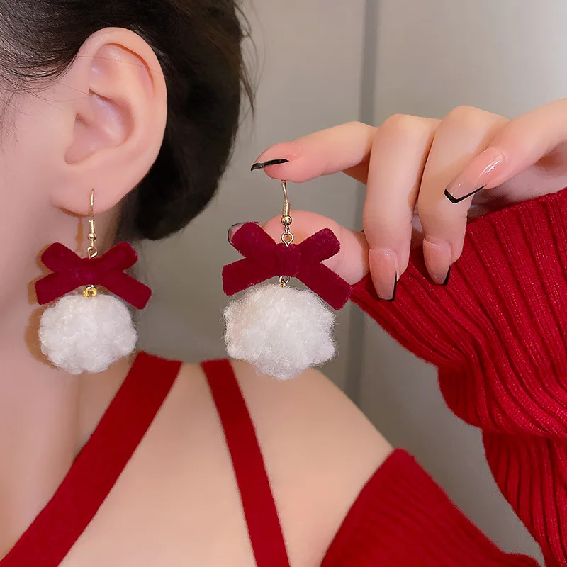 Elegant Plush Ball Pom Bowknot Stud Earrings for Women Fashion Heart Pearl Rhinestone Tassel Dangle Wedding Party Jewelry Gifts
Elegant Plush Ball Pom Bowknot Stud Earrings for Women Fashion Heart Pearl Rhinestone Tassel Dangle Wedding Party Jewelry Gifts