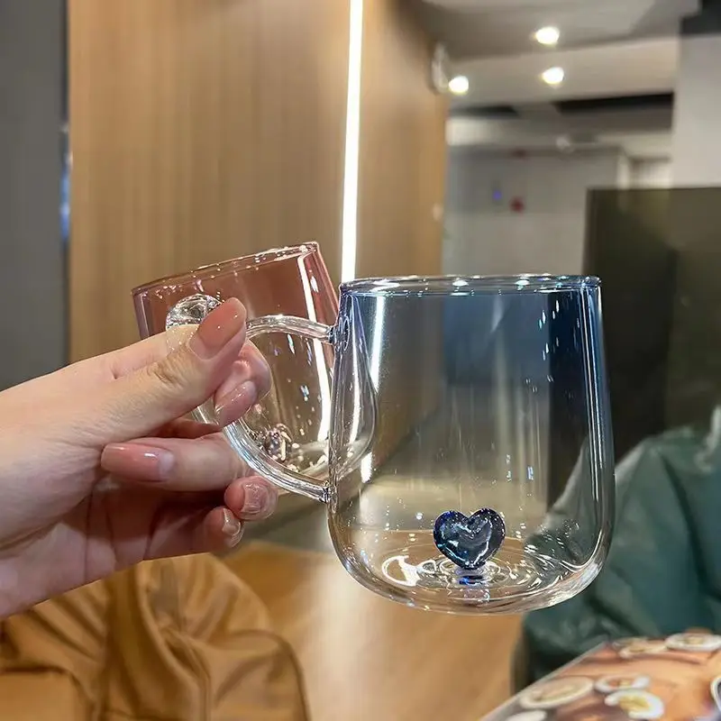 Gradient Color Heat-resistant Heart-shaped Bottom Glass Water Cup High Value Transparent With Handle Mug Couple Water Cup
Gradient Color Heat-resistant Heart-shaped Bottom Glass Water Cup High Value Transparent With Handle Mug Couple Water Cup