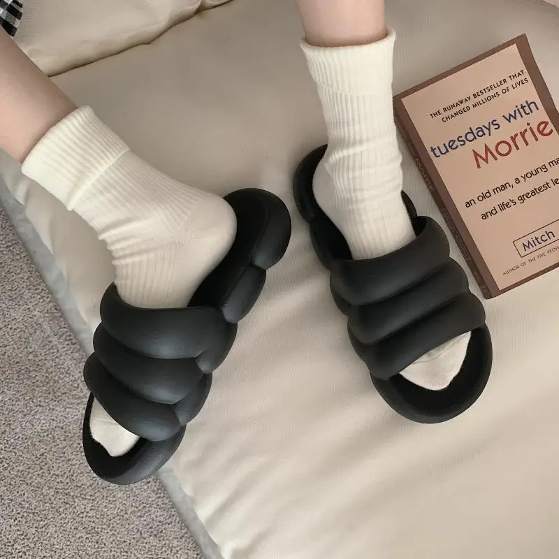 New Slippers Women Summer Simple Solid Color Lovers Slide Shoes Thick Non-slip Bathroom Soft Slippers
New Slippers Women Summer Simple Solid Color Lovers Slide Shoes Thick Non-slip Bathroom Soft Slippers