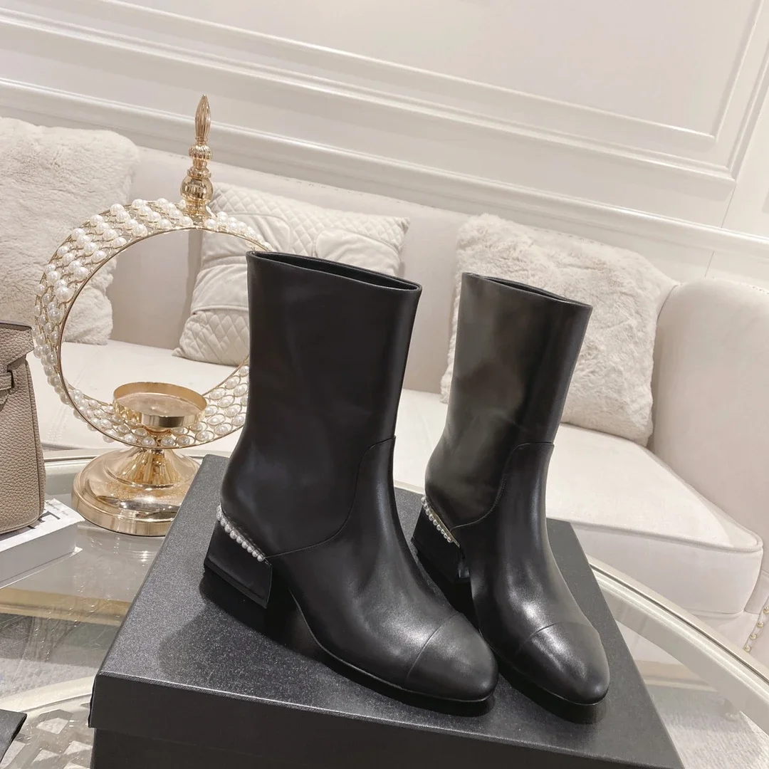 Shoes For Women Size35-41 Genuine Leather Boots Pearls Med Heels Ankle Boots Designer Shoes Round Toe Slip On Zapatillas Mujer
Shoes For Women Size35-41 Genuine Leather Boots Pearls Med Heels Ankle Boots Designer Shoes Round Toe Slip On Zapatillas Mujer