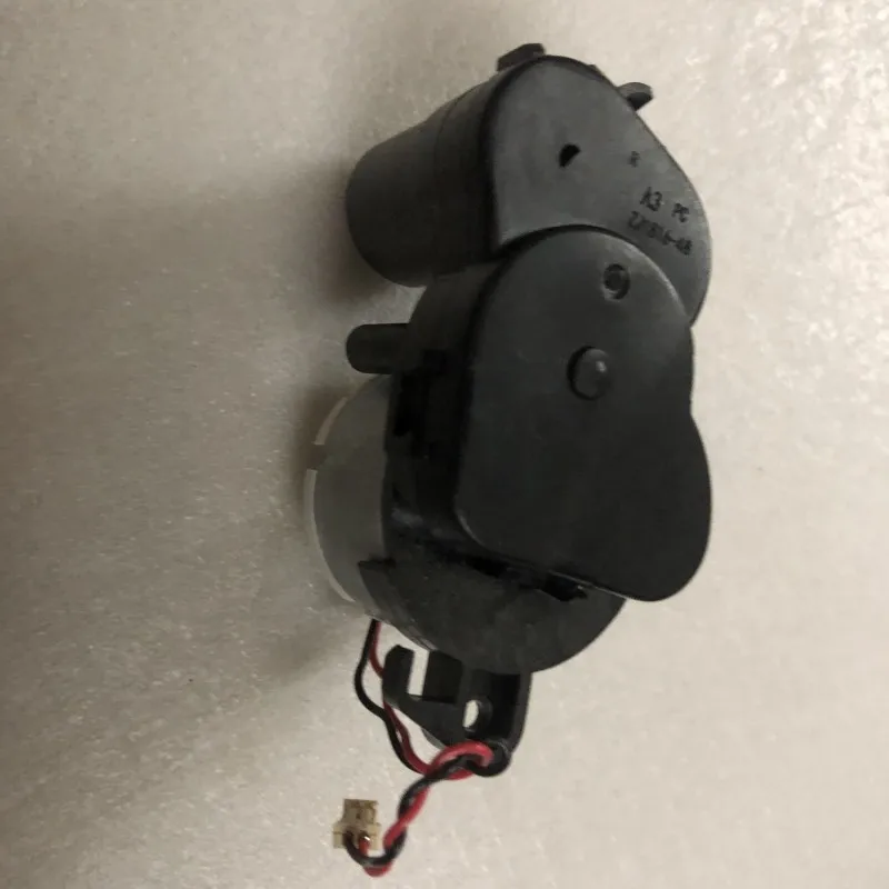 Vacuum Cleaner Central Side Brush Motor Assembly for Yeedi K950L Robotic Vacuum Cleaner Parts Accessories Replacement
Vacuum Cleaner Central Side Brush Motor Assembly for Yeedi K950L Robotic Vacuum Cleaner Parts Accessories Replacement