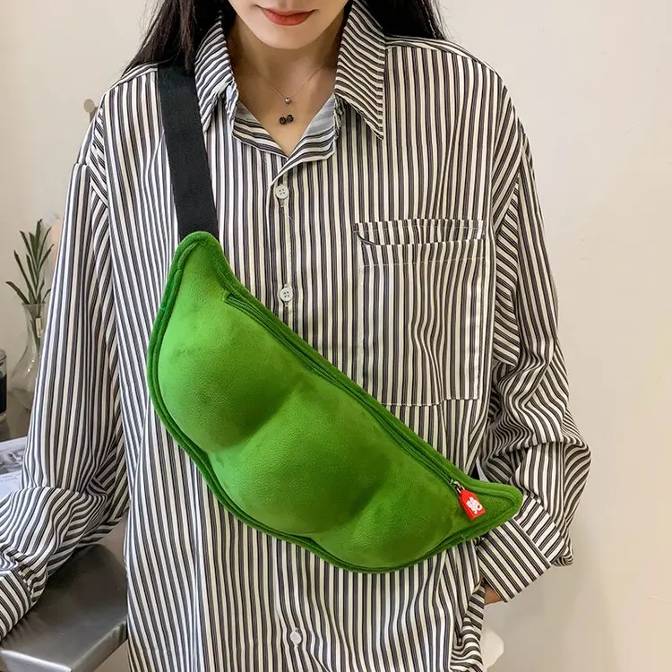 2023 Personality Creative Edamame Shape Ladies Plush Pea Shoulder Bag Fun and Funny Chest Bag Bolsa De Mensajero Messenger Bag
2023 Personality Creative Edamame Shape Ladies Plush Pea Shoulder Bag Fun and Funny Chest Bag Bolsa De Mensajero Messenger Bag