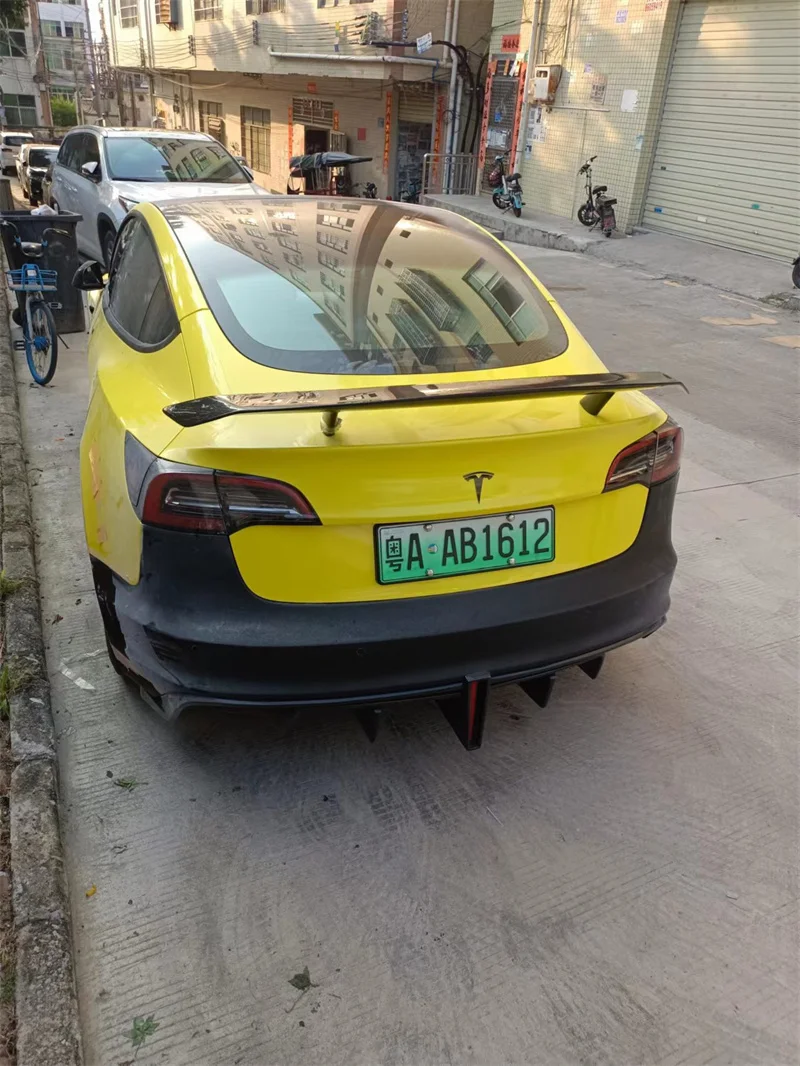 Высококачественный спойлер из настоящего углеродного волокна для Tesla Model 3 2019 2020 2021 2022
Высококачественный спойлер из настоящего углеродного волокна для Tesla Model 3 2019 2020 2021 2022