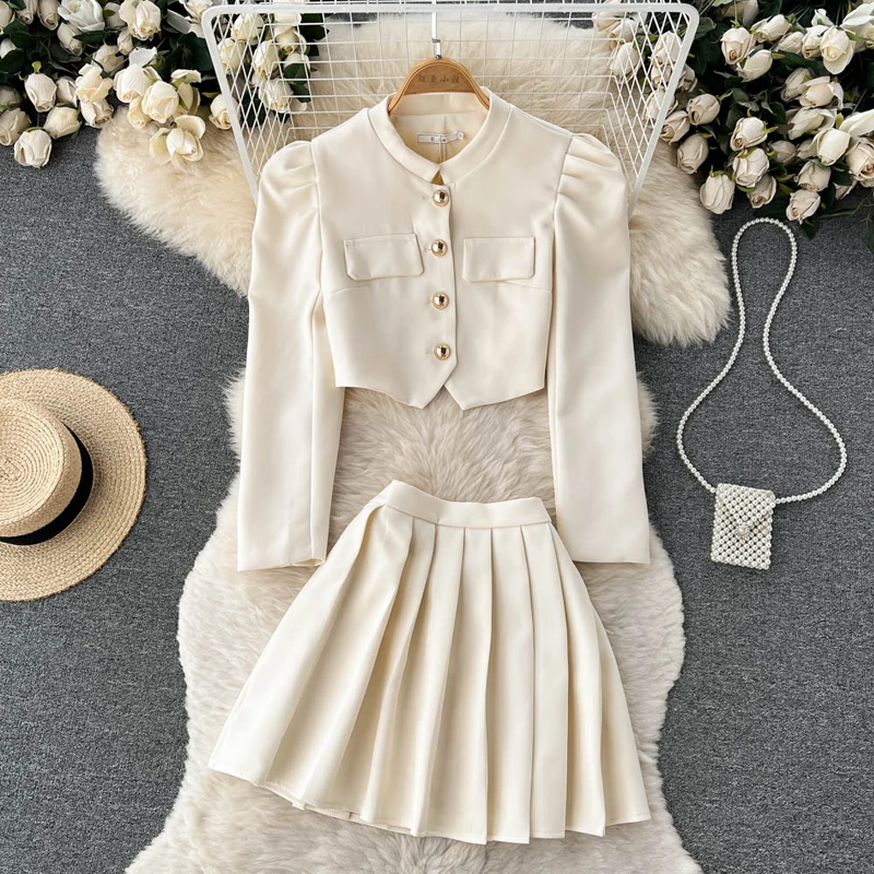 Woman Korean Sweet 2 Pieces Set Single-Breasted Puff Long Sleeve Jacket Top +Vintage Pleated Mini Skirt Korean Simple Skirt Suit
Woman Korean Sweet 2 Pieces Set Single-Breasted Puff Long Sleeve Jacket Top +Vintage Pleated Mini Skirt Korean Simple Skirt Suit
