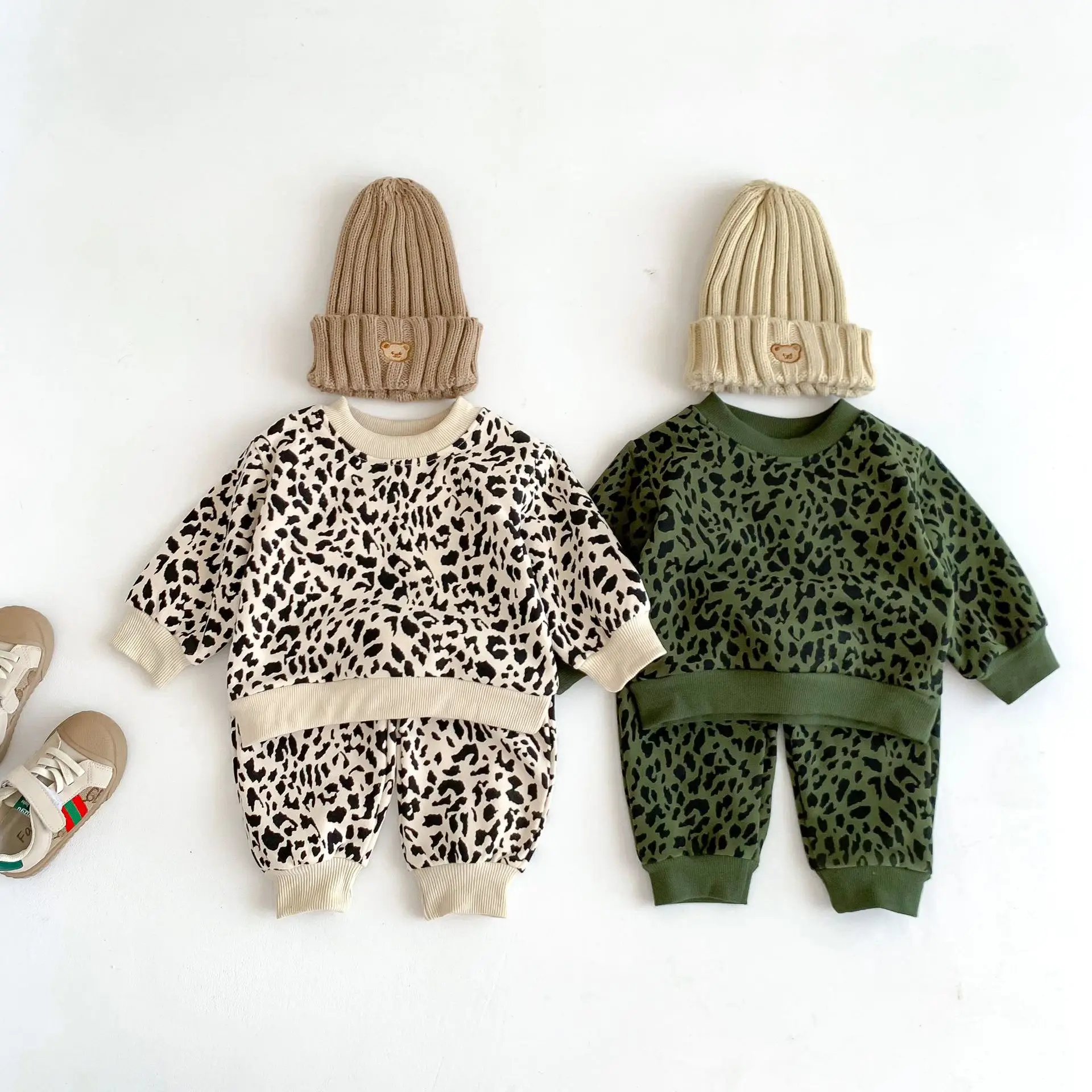 Autumn Infant Outfits Cute Toddler Boy Fashion Leopard Sweatshirt Suit Girl Cotton Print Casual Long Sleeve Tops + Pants 2pcs
Autumn Infant Outfits Cute Toddler Boy Fashion Leopard Sweatshirt Suit Girl Cotton Print Casual Long Sleeve Tops + Pants 2pcs