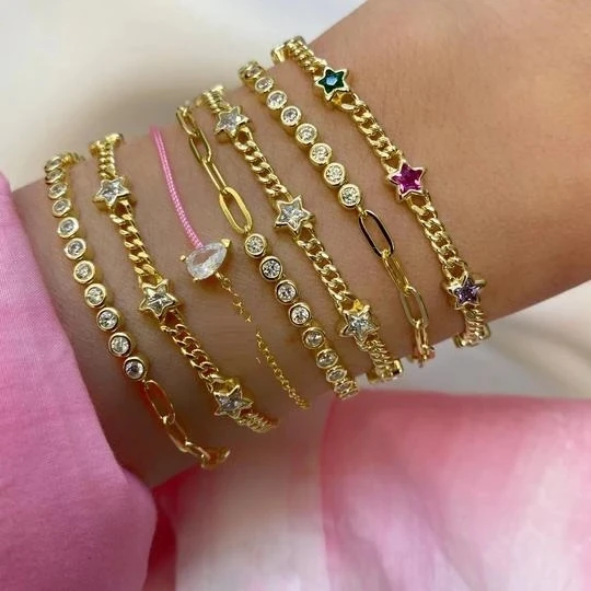 2022 New arrived 3mm Tiny Link Cuban Chain Bracelet with Star Hamsa Eye Shape Charm Paved Cubic Zircon for Women Fashion jewelry
2022 New arrived 3mm Tiny Link Cuban Chain Bracelet with Star Hamsa Eye Shape Charm Paved Cubic Zircon for Women Fashion jewelry