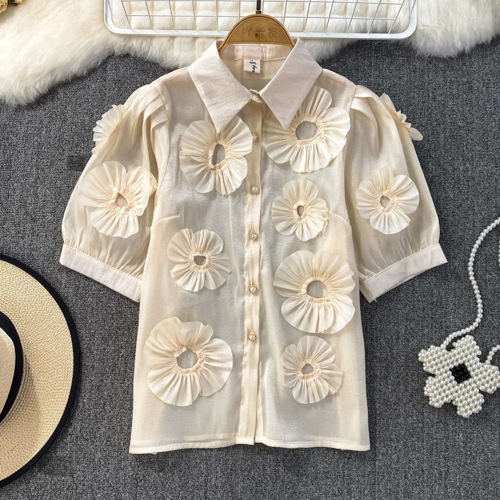 Vintage Three-dimensional Flower Decoration Pleated Bubble Short Sleeved Single Breasted Shirt Casual Loose Top
Vintage Three-dimensional Flower Decoration Pleated Bubble Short Sleeved Single Breasted Shirt Casual Loose Top