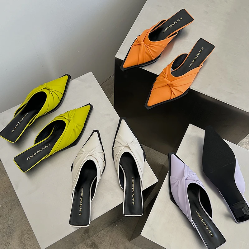 Pointed Toe Women Slippers Summer Outdoor Slides Slippers Thin Low Heels Green Orange White Blue Elegant Fashion Dress Sandals
Pointed Toe Women Slippers Summer Outdoor Slides Slippers Thin Low Heels Green Orange White Blue Elegant Fashion Dress Sandals