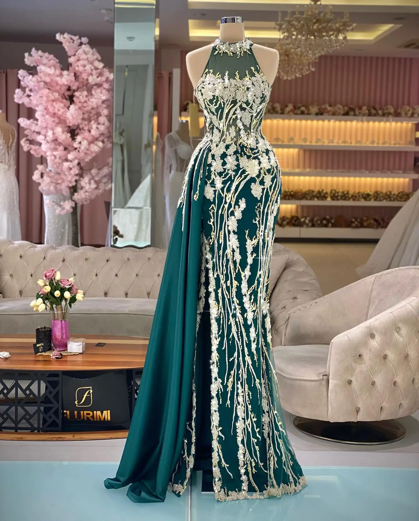Emerald Green Formal Prom Dresses Halter Neck Sleeveless Vestido De Gala Sequined Appliques Mermaid Evening Gowns Side Slit 2022
Emerald Green Formal Prom Dresses Halter Neck Sleeveless Vestido De Gala Sequined Appliques Mermaid Evening Gowns Side Slit 2022