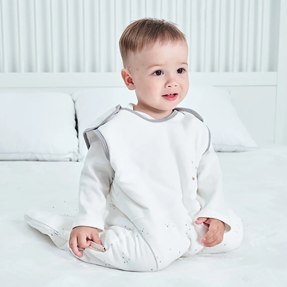 Child Sleeping Bag Moon Embroidery 2.5Tog Sleeveless 2-Way Zipper Anti Kick Thick Sleepsack Winter Warm Baby Swaddling Blanket 
Child Sleeping Bag Moon Embroidery 2.5Tog Sleeveless 2-Way Zipper Anti Kick Thick Sleepsack Winter Warm Baby Swaddling Blanket