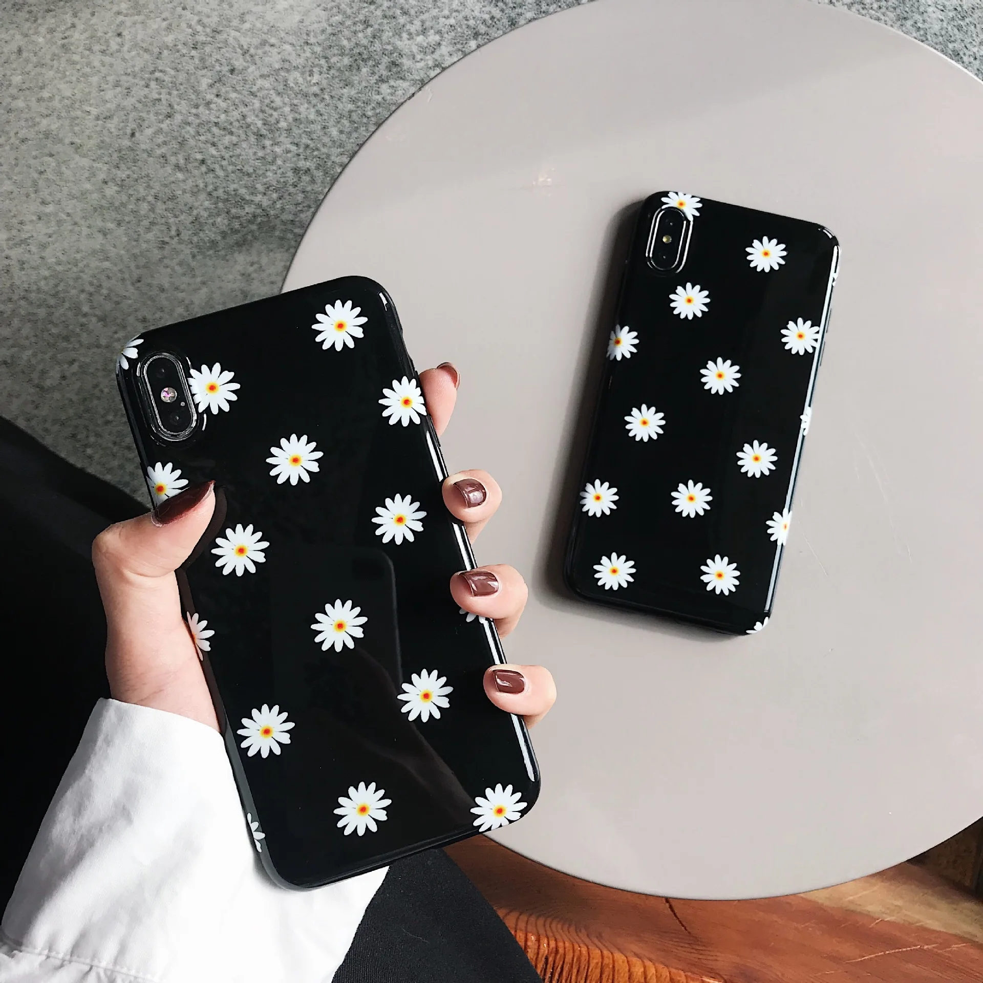 Art Floral Daisy Soft Silicone Cover Phone Case for Apple IPhone 11 12 Pro MAX Mini 13 Pro MAX 6 6S 7 8 Plus X XS MAX XR SE 2020
Art Floral Daisy Soft Silicone Cover Phone Case for Apple IPhone 11 12 Pro MAX Mini 13 Pro MAX 6 6S 7 8 Plus X XS MAX XR SE 2020