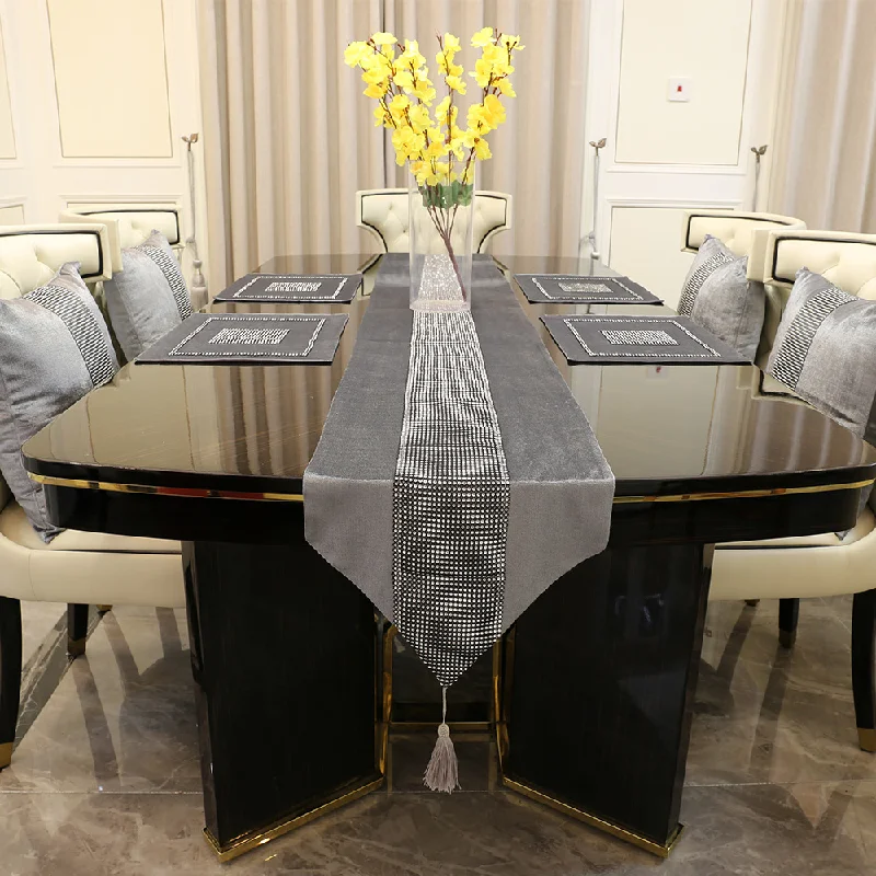 Simple modern coffee table table bunting cloth dining flag chemin de table ramadan decoration 2023 table runner decoration maria
Simple modern coffee table table bunting cloth dining flag chemin de table ramadan decoration 2023 table runner decoration maria