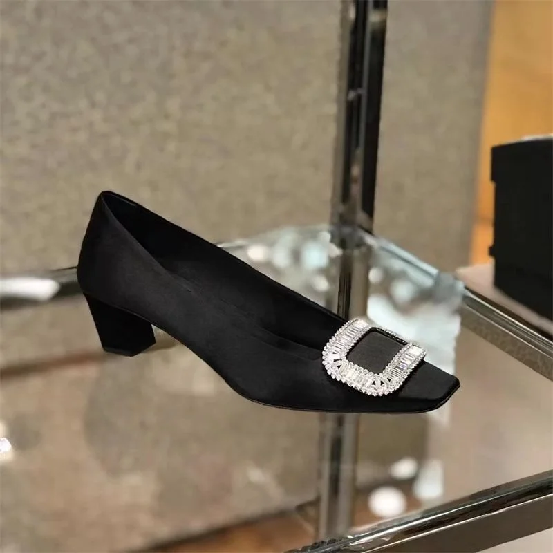 Classic Rhinestone Black Heels Women Shoes Square Buckle Silk Satin Square Toe High Heels 2023 New Wedges Shoes Zapatos De Mujer
Classic Rhinestone Black Heels Women Shoes Square Buckle Silk Satin Square Toe High Heels 2023 New Wedges Shoes Zapatos De Mujer