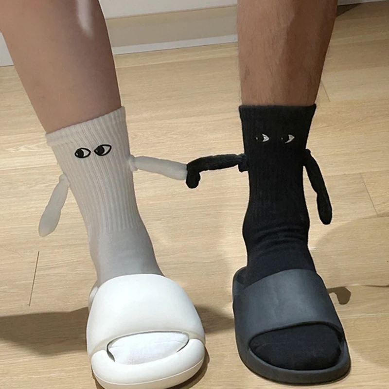 H.Aic S 1 Pair Club Celebrity Ins Fashion Funny Hands Black White Creative Magnetic Attraction Cartoon Eyes Couples Sox Socks
H.Aic S 1 Pair Club Celebrity Ins Fashion Funny Hands Black White Creative Magnetic Attraction Cartoon Eyes Couples Sox Socks