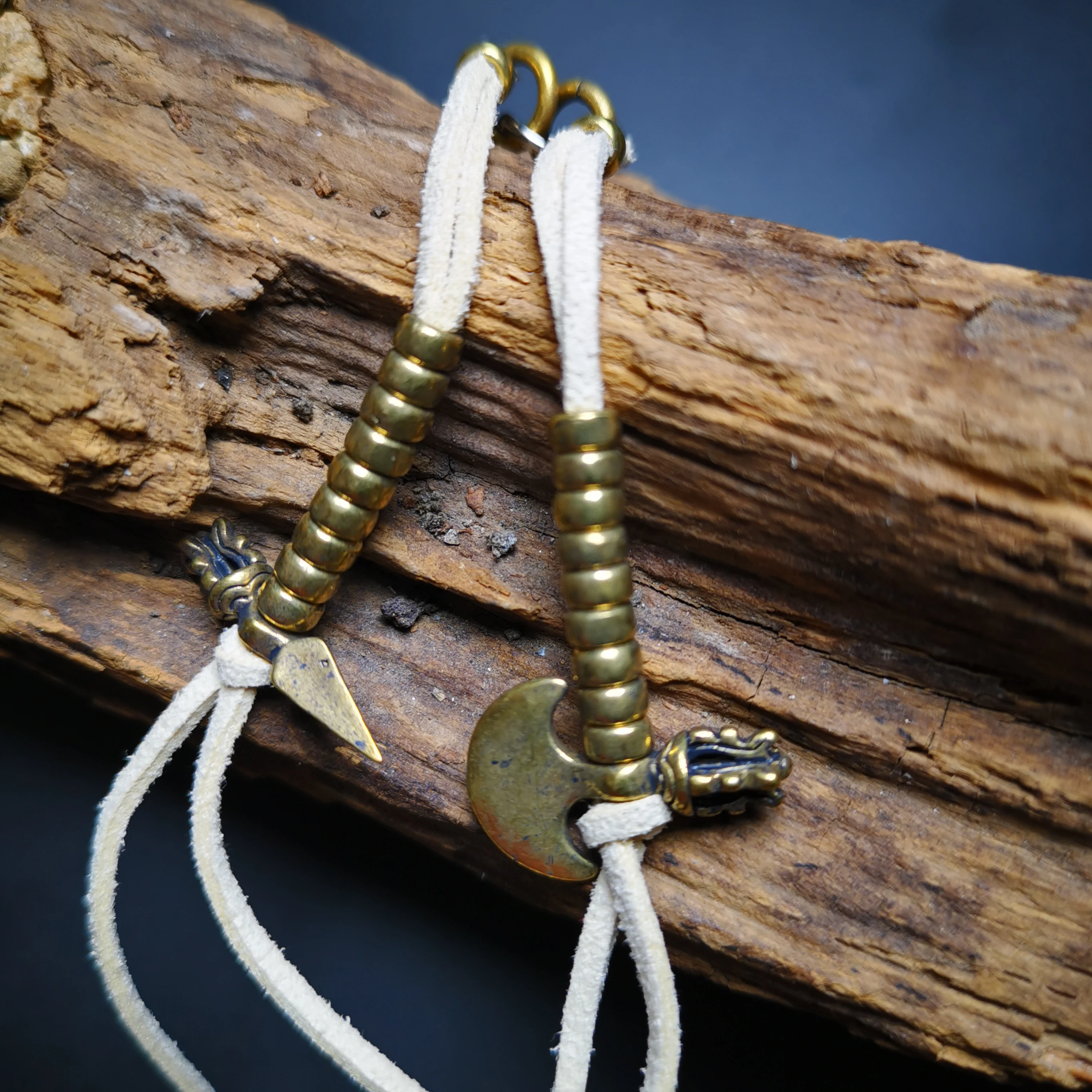 Gandhanra Tibetan Buddhist Prayer Bead Counters for Mala,Rosary, Handmade of Tibetan Artisan,Kila and kartika Pendant
Gandhanra Tibetan Buddhist Prayer Bead Counters for Mala,Rosary, Handmade of Tibetan Artisan,Kila and kartika Pendant