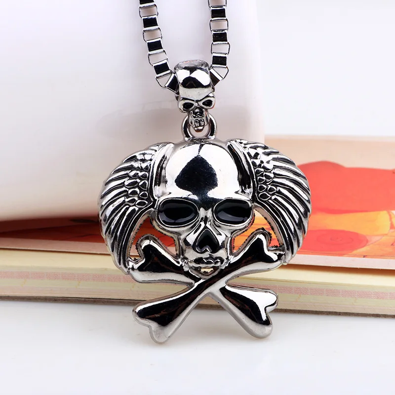Charmsmic Vintage Silver Tone Skull Head Pendant Necklaces Pirates of the Caribbean European American Hot Sale Mens Jewelry Gift
Charmsmic Vintage Silver Tone Skull Head Pendant Necklaces Pirates of the Caribbean European American Hot Sale Mens Jewelry Gift