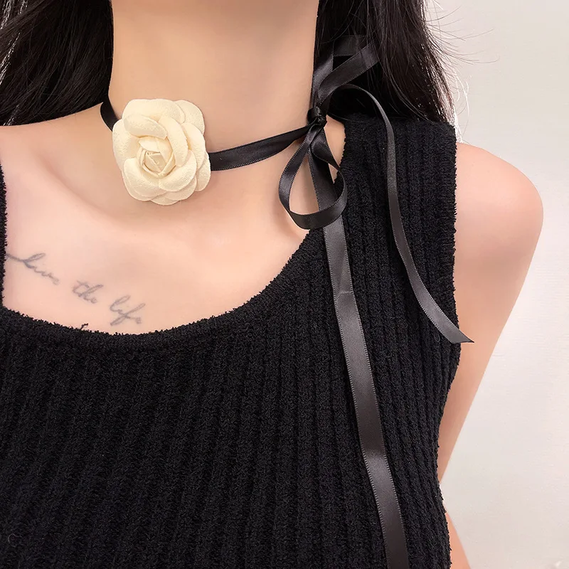 White Flower Collar Bowknot Necklace Chain Temperament Strap Necklace Choker for Women Jewelry
White Flower Collar Bowknot Necklace Chain Temperament Strap Necklace Choker for Women Jewelry