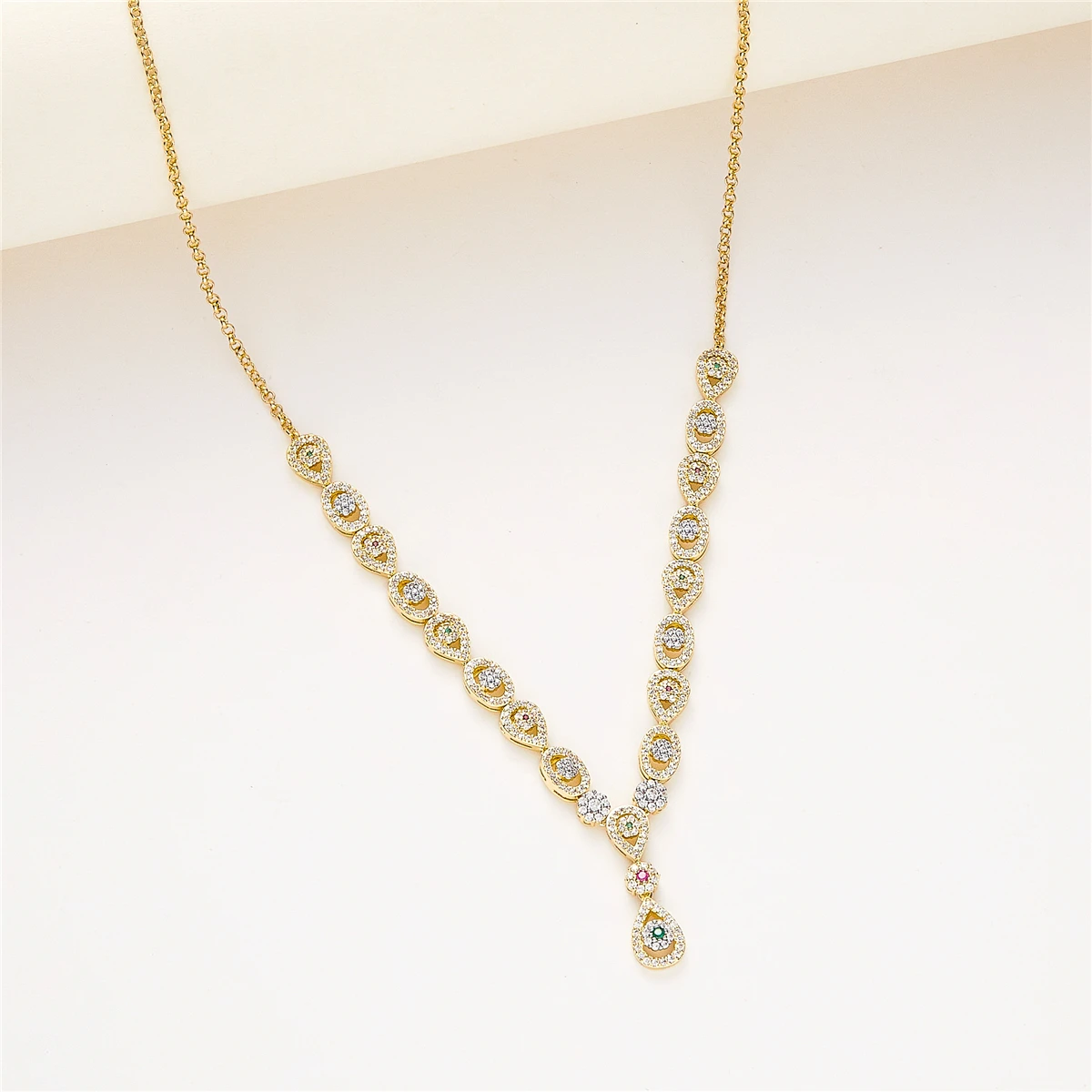 Exquisite Gem Headwear Women's Wedding Headwear Dressing Accessories Jewelry Festival Party Gifts
Exquisite Gem Headwear Women's Wedding Headwear Dressing Accessories Jewelry Festival Party Gifts