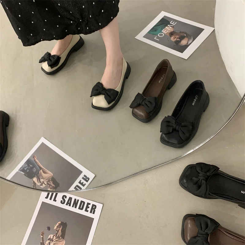Shoes For Women Square Soft Leather and One Pedal Bean Spring and Autumn Thick-soled Bow Retro Single Shoes Cotton Ladybugs
Shoes For Women Square Soft Leather and One Pedal Bean Spring and Autumn Thick-soled Bow Retro Single Shoes Cotton Ladybugs