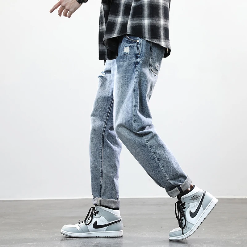 2022 New Men Jeans trousers Spring Summer Fashion Ripped Men Casual Loose Straight Leg Pants Street Trend Male Pants Pantalones
2022 New Men Jeans trousers Spring Summer Fashion Ripped Men Casual Loose Straight Leg Pants Street Trend Male Pants Pantalones
